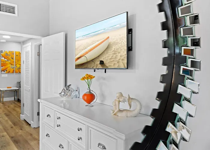 Midtown Cottage - In The Heart Of Cocoa Beach