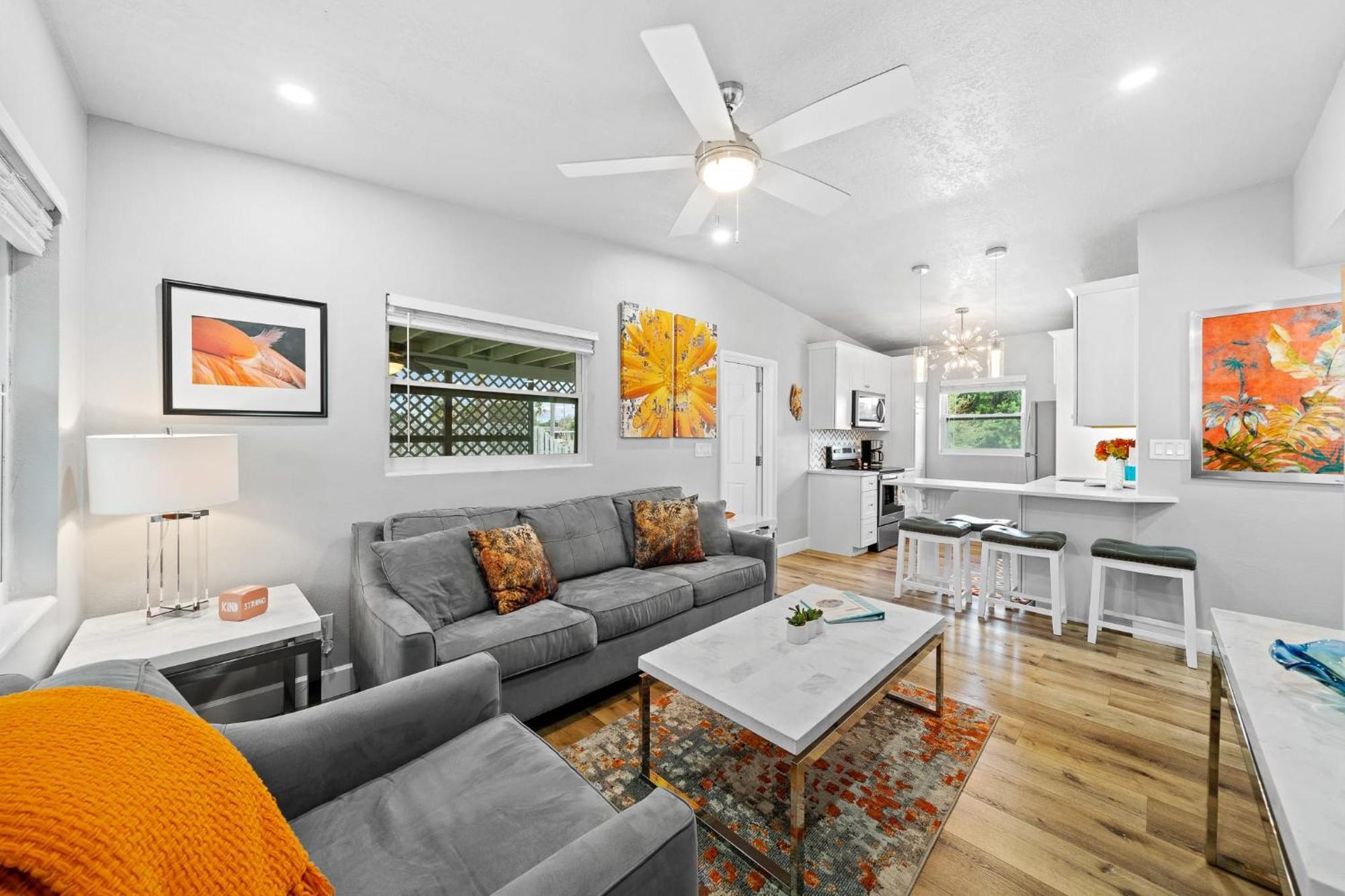Midtown - In The Heart Of Cocoa Apartment